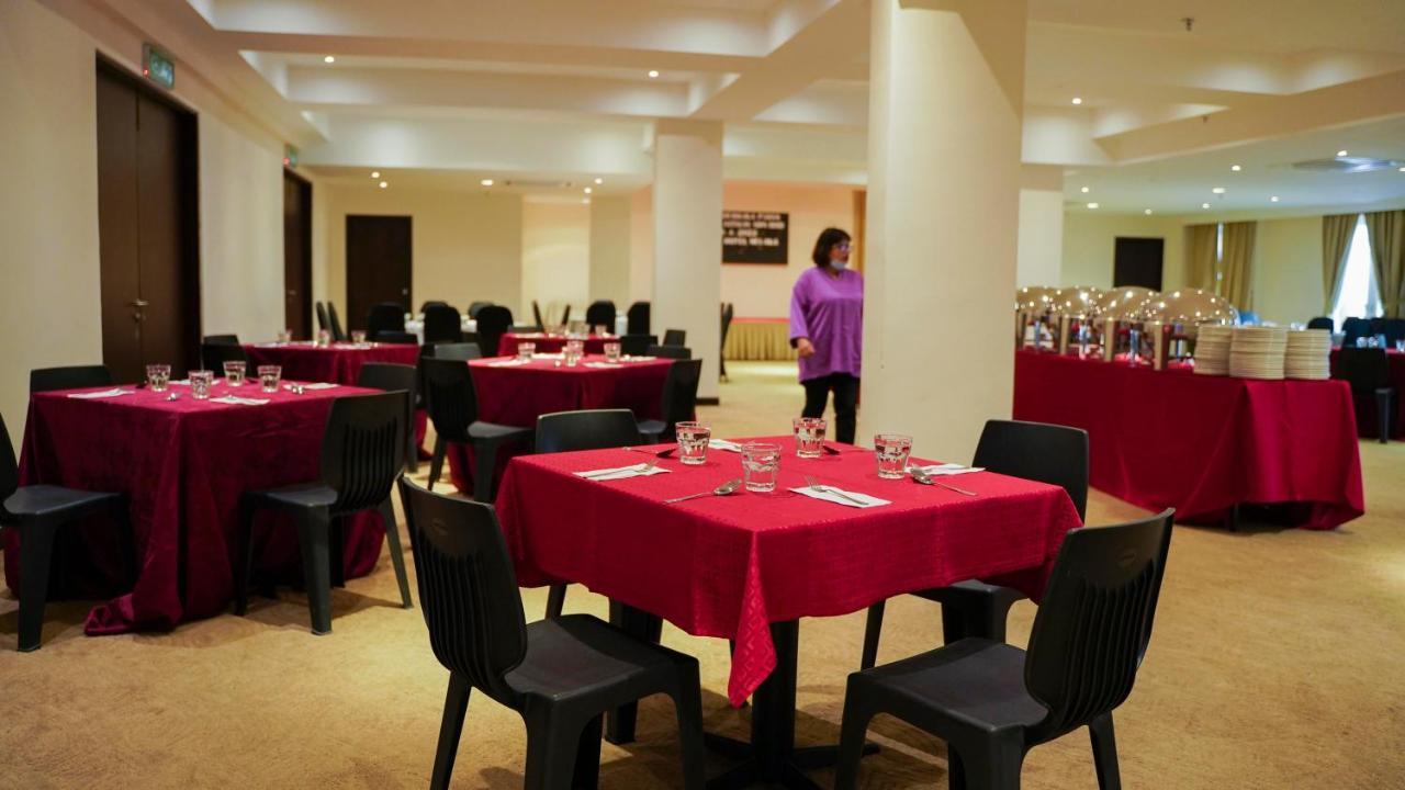 Kaizen Hotel & Suites Melaka Buitenkant foto