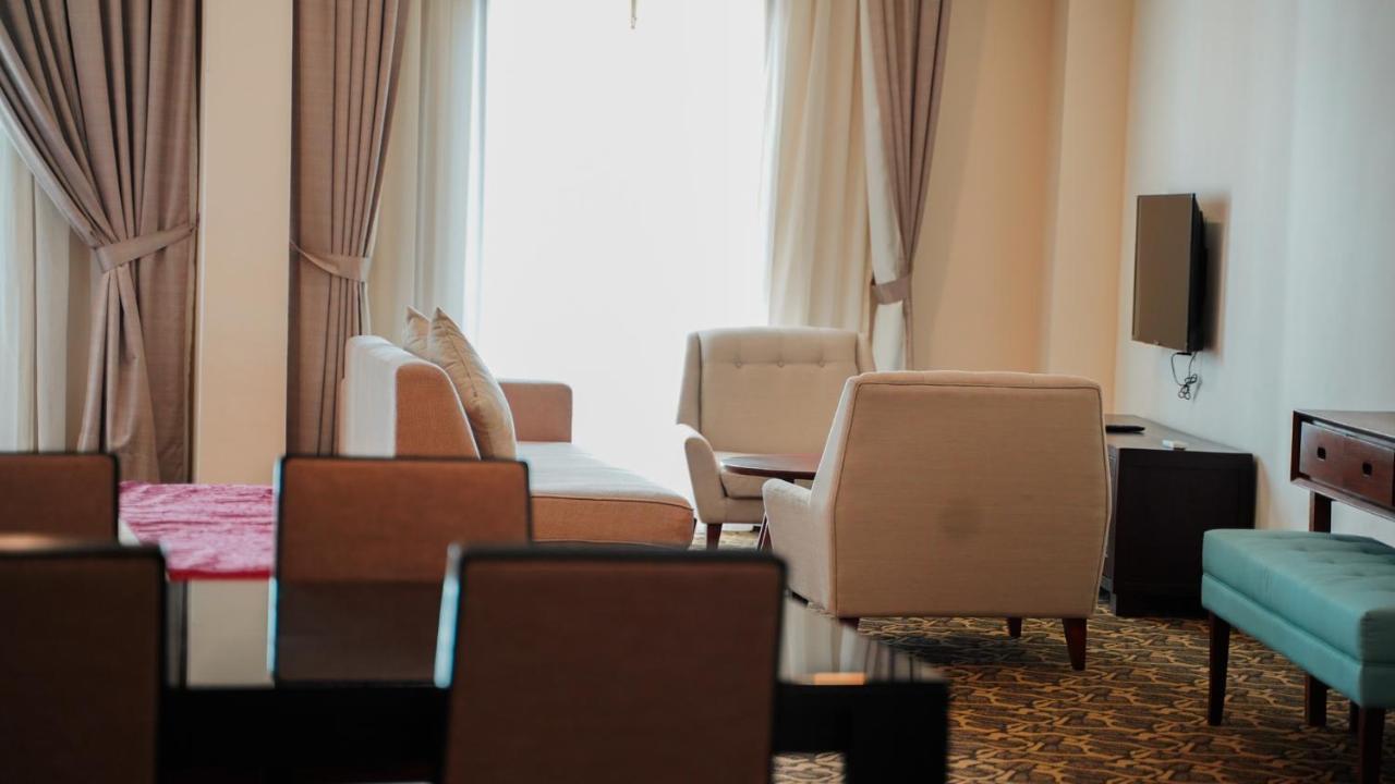 Kaizen Hotel & Suites Melaka Buitenkant foto