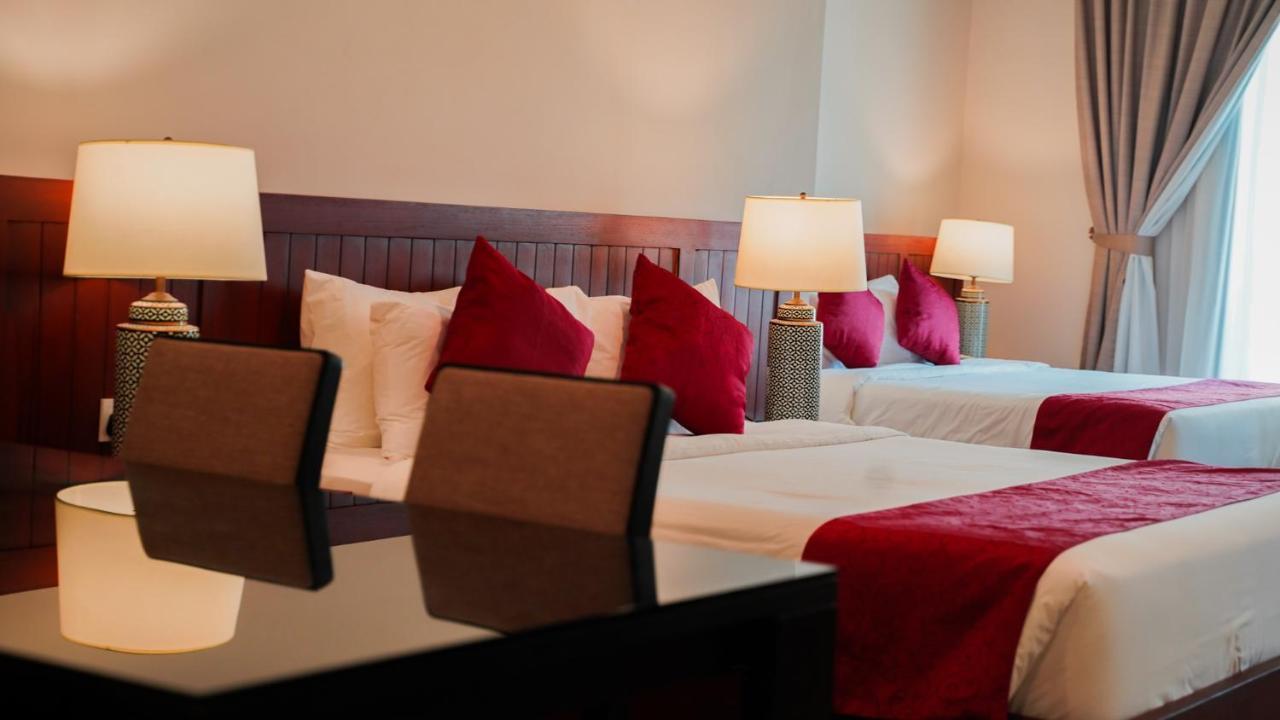 Kaizen Hotel & Suites Melaka Buitenkant foto
